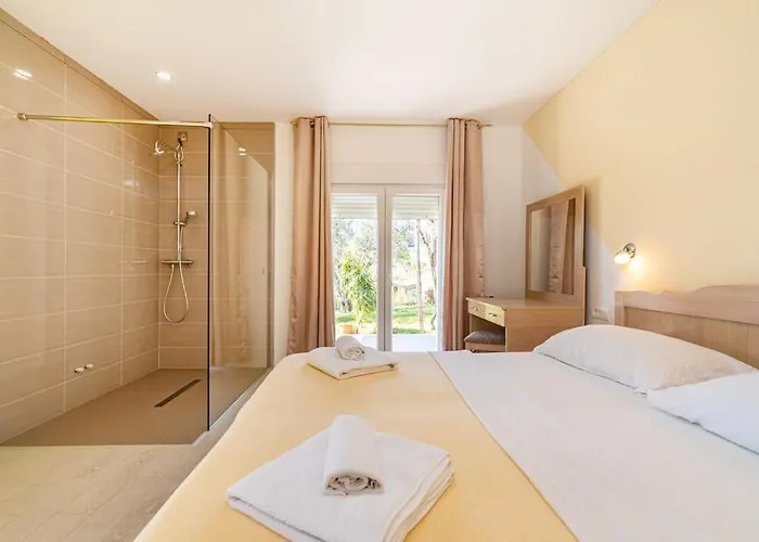 Adri 别墅 Ražanac